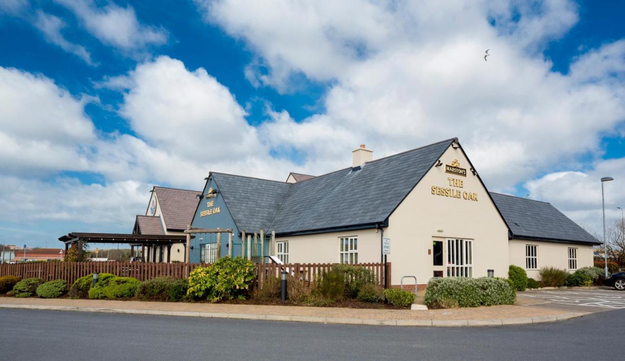 Sessile Oak, Llanelli By Marston'S Inns المظهر الخارجي الصورة